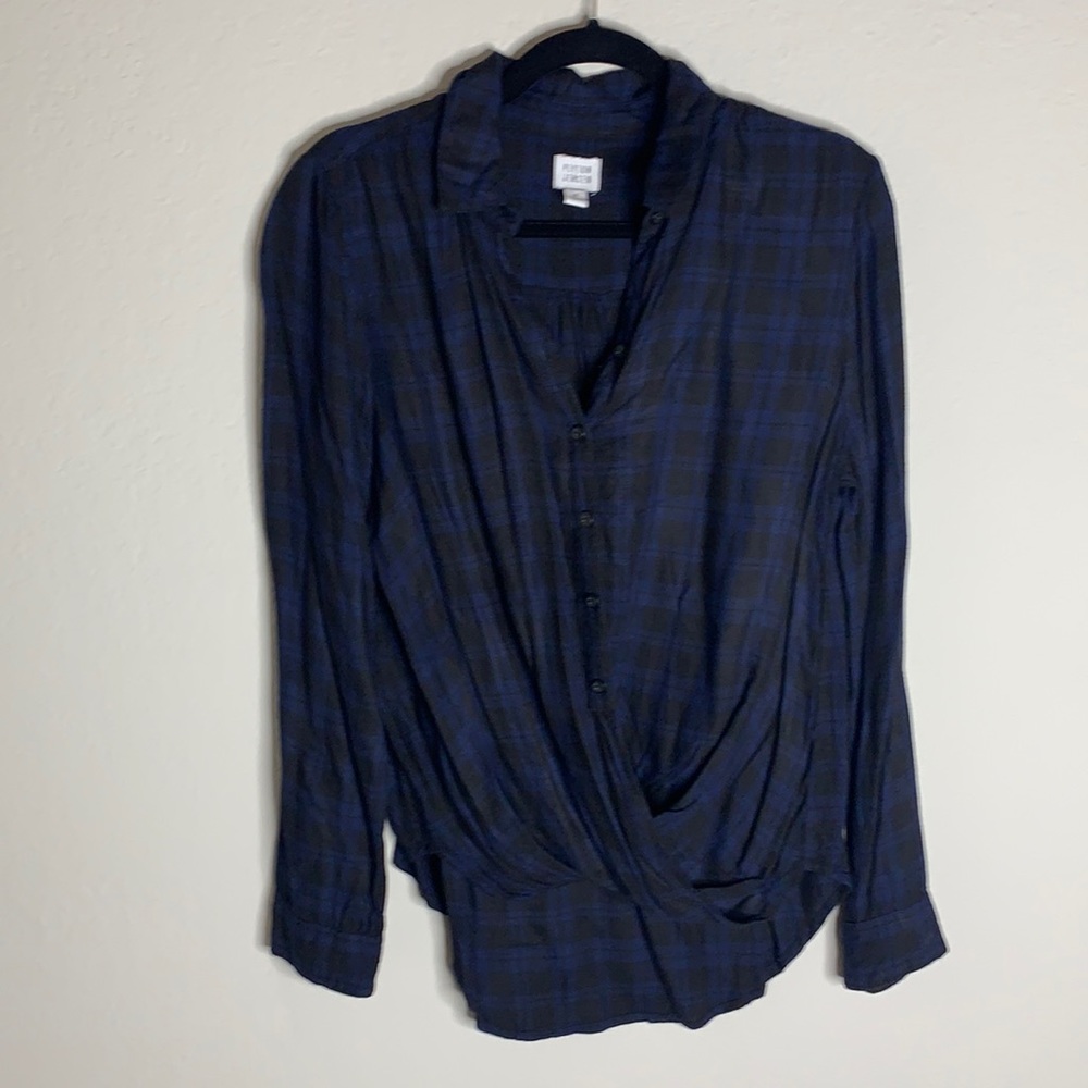 Peyton Jensen small button up blouse